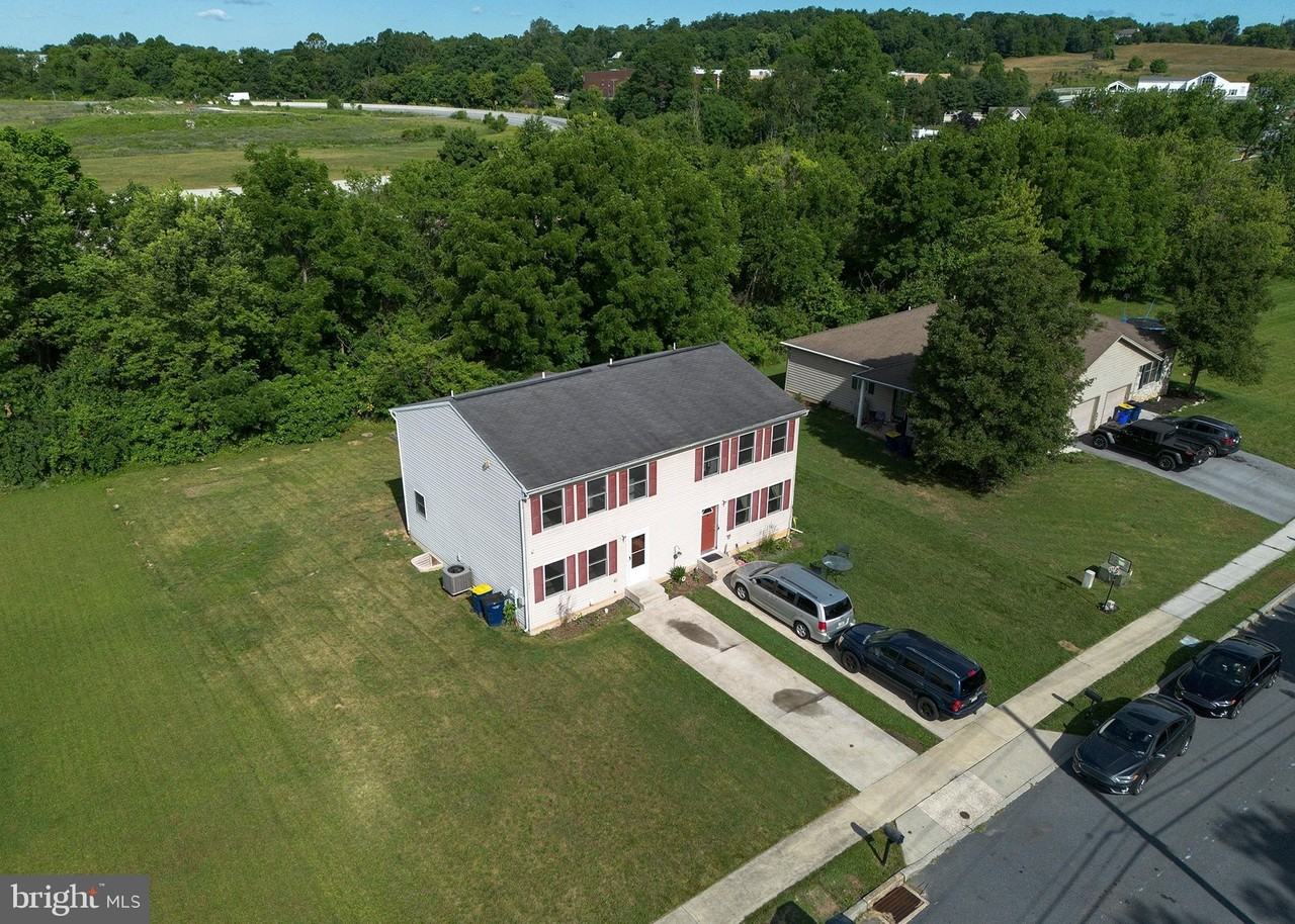 1041 Oberlin Rd - Photo 4 of 41