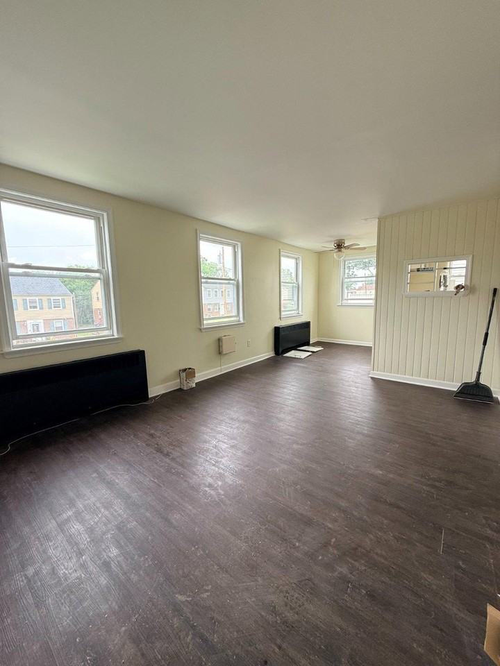 2507 Wetherill St - Photo 2 of 10