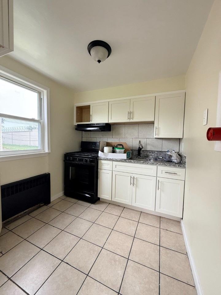 2507 Wetherill St - Photo 4 of 10