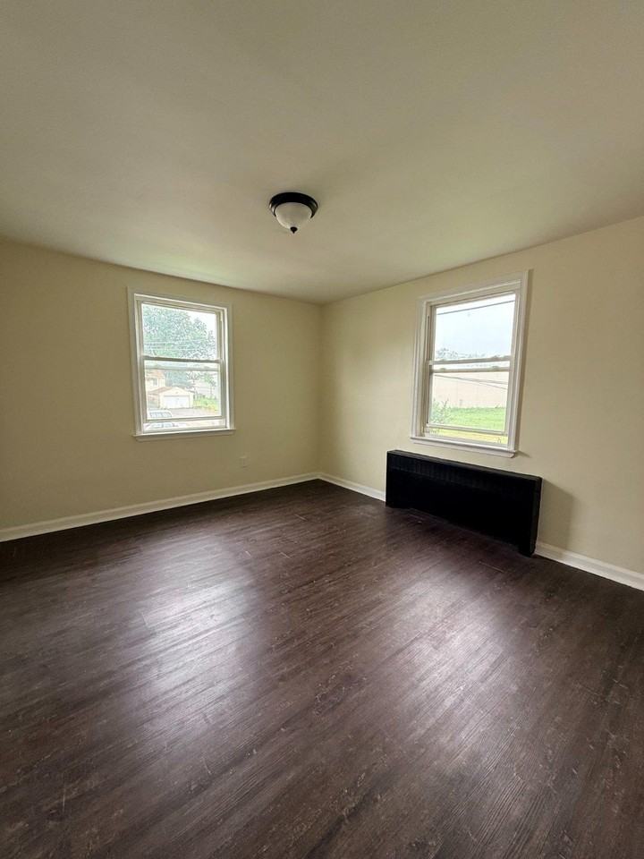 2507 Wetherill St - Photo 5 of 10