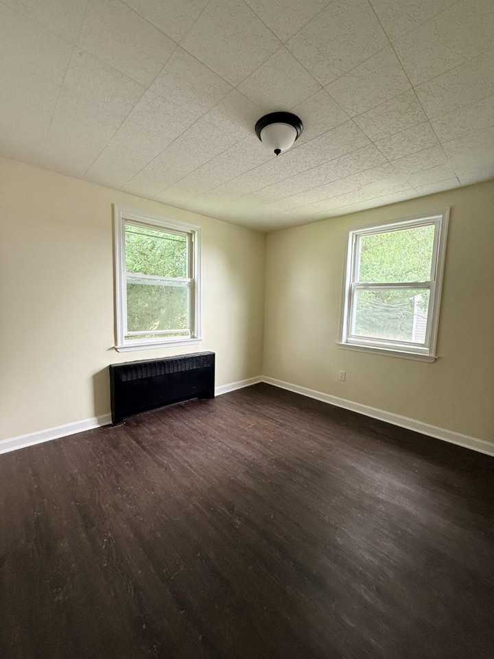 2507 Wetherill St - Photo 6 of 10
