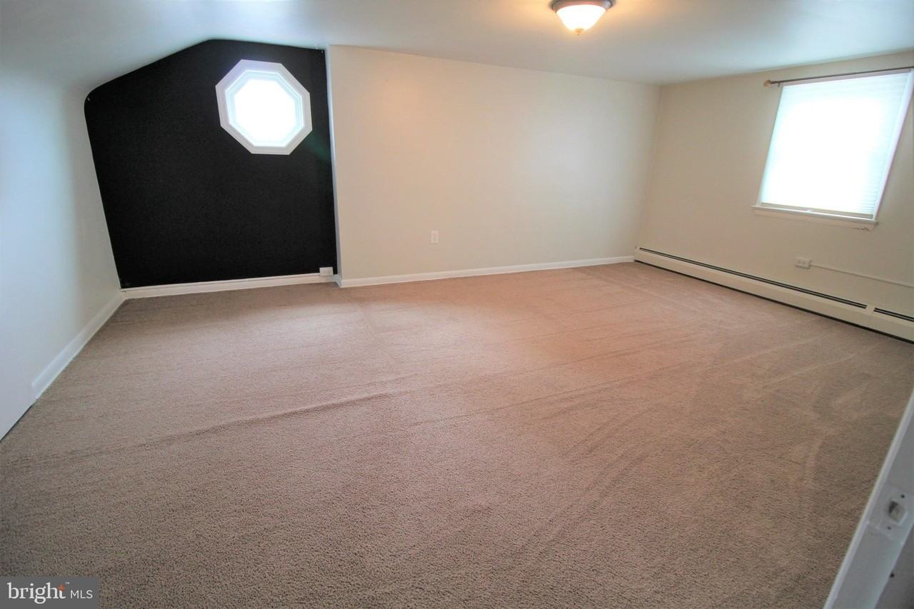 160B N Ronks Rd - Photo 4 of 9