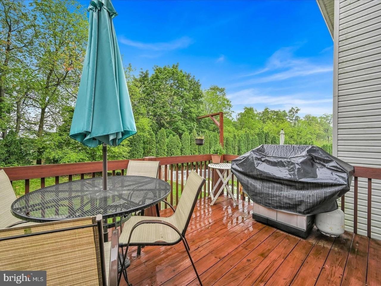 379 Swatara Creek Dr - Photo 2 of 16