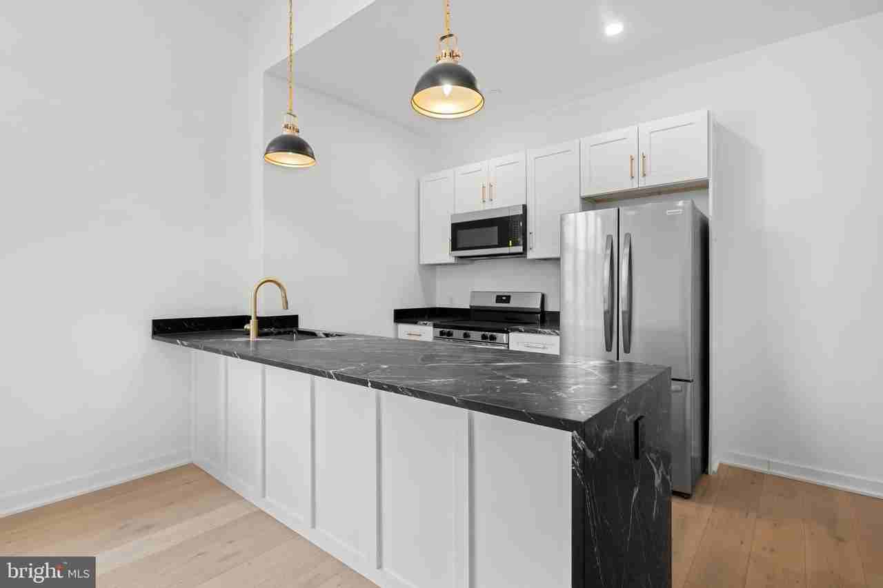 36 N Narberth Ave #2C - Photo 3 of 14