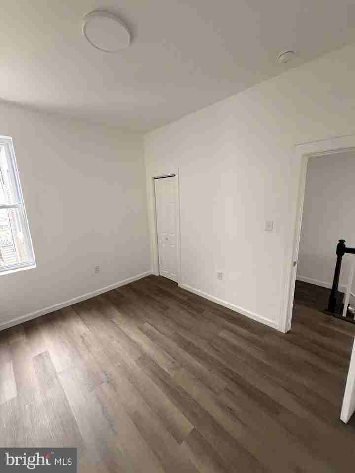 938 N 66th St - Photo 6 of 9