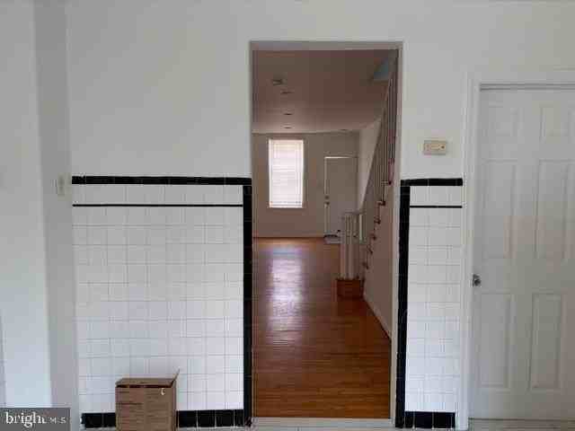 708 Mifflin St - Photo 5 of 11