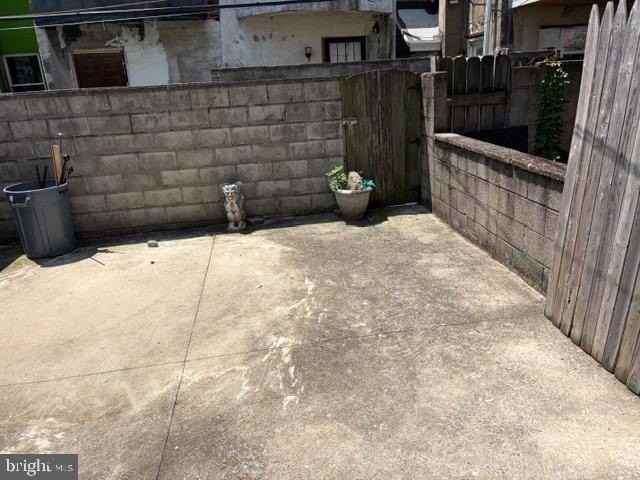 708 Mifflin St - Photo 6 of 11