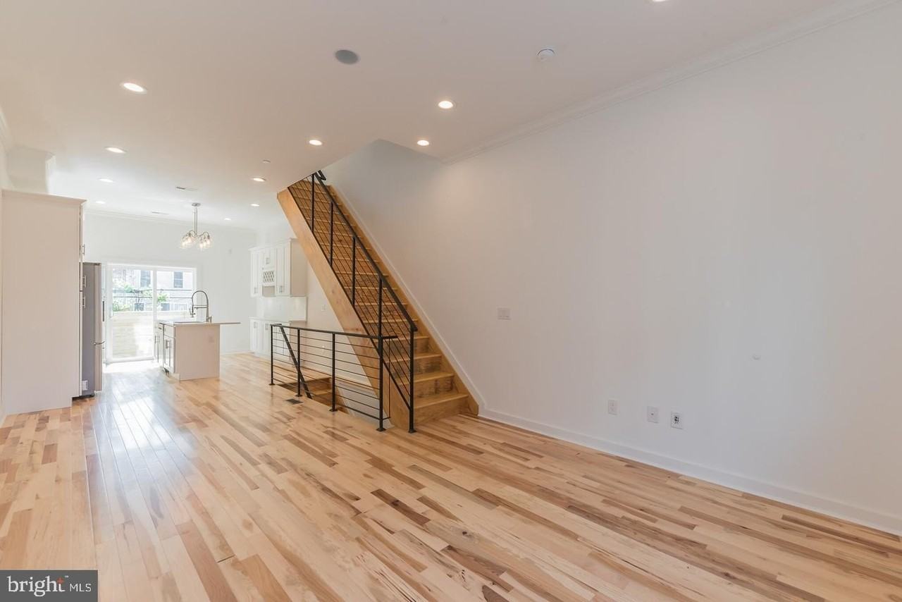 1335 S Bouvier St - Photo 3 of 27