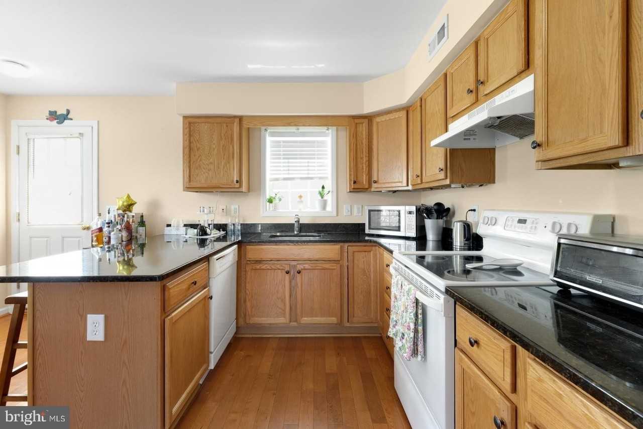 2683 Edgemont St - Photo 7 of 36