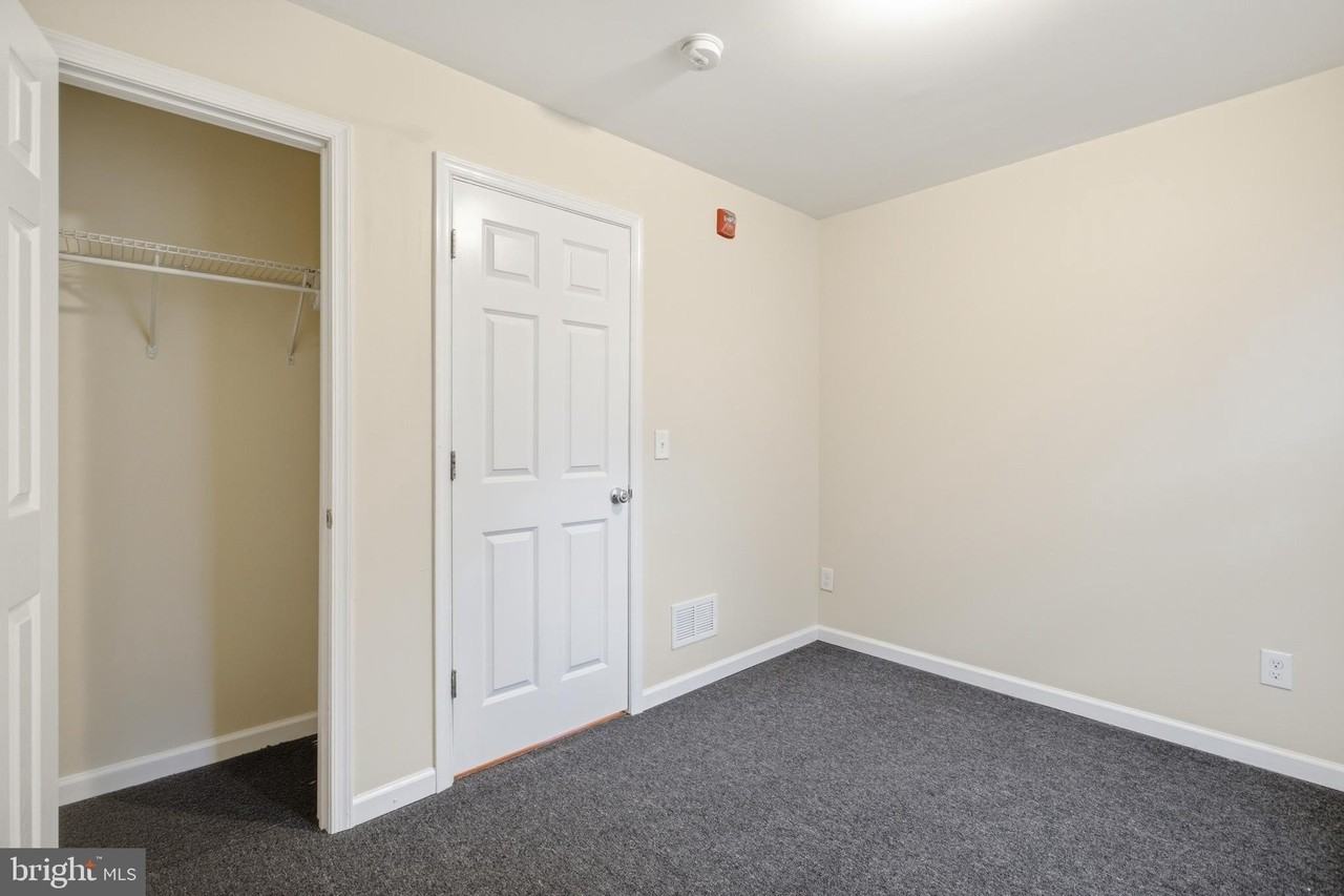 2238 N Park Ave #B - Photo 7 of 21