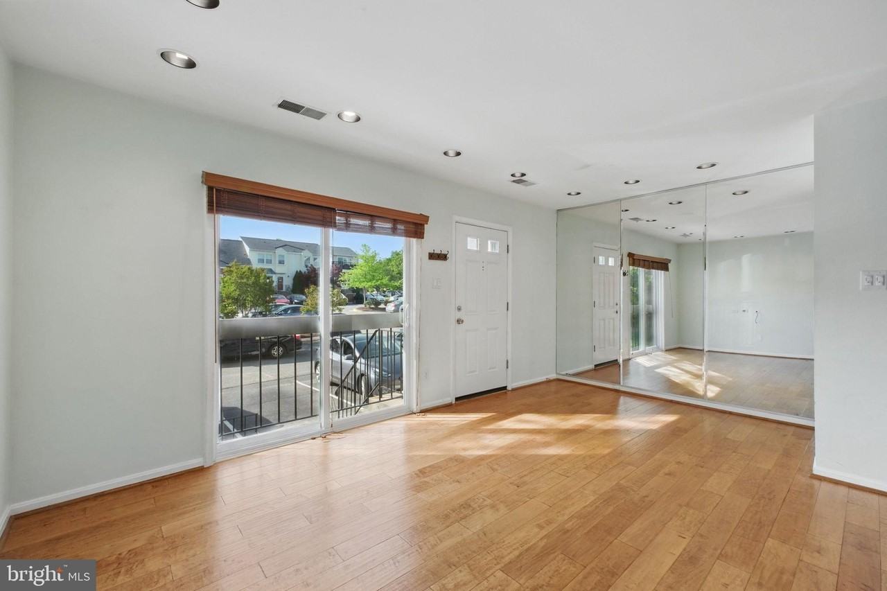 62 N Bedford St #62B - Photo 4 of 23