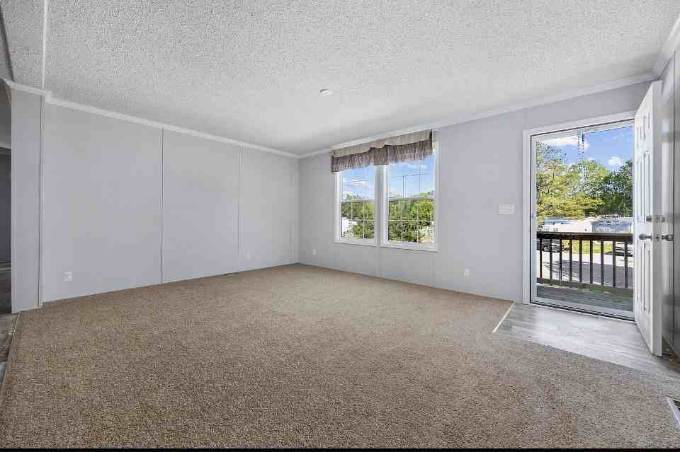 8376 Huntington Ct #1 - Photo 5 of 27