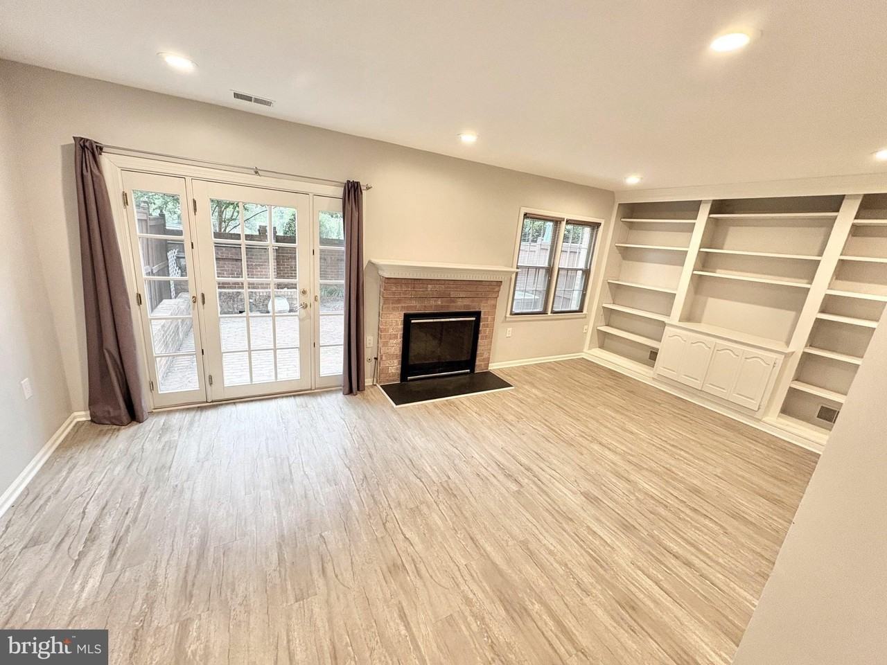 5111 Heritage Ln - Photo 6 of 50