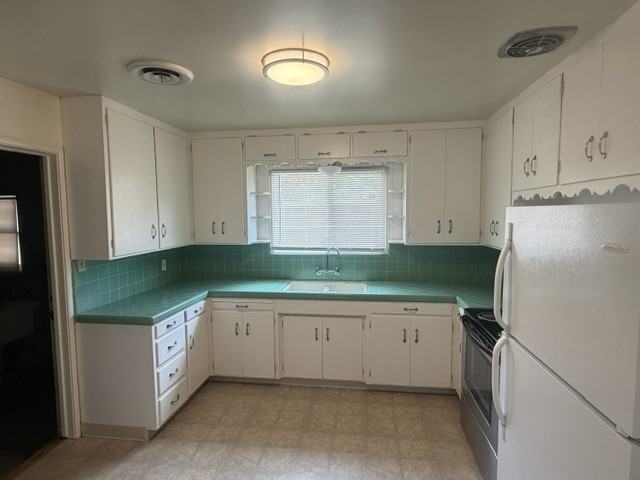1514 Maplewood Dr - Photo 5 of 44