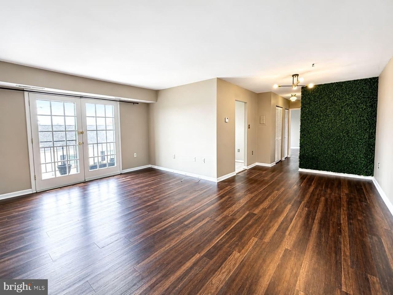 430 N Armistead St #303 - Photo 3 of 19