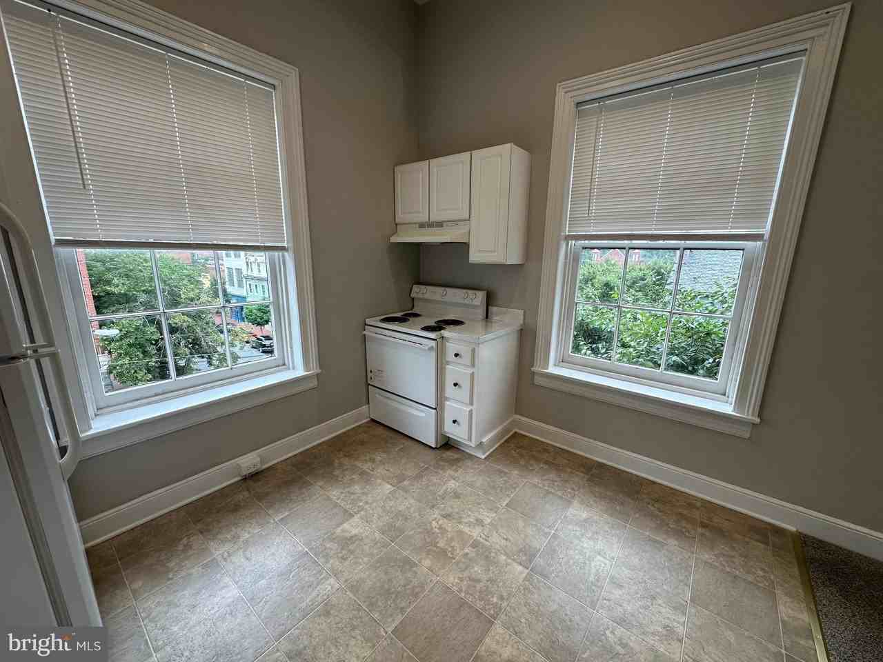 200 Hanover St #3A - Photo 4 of 12