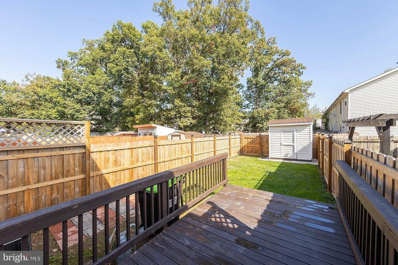 141 Sherando Cir - Photo 2 of 32