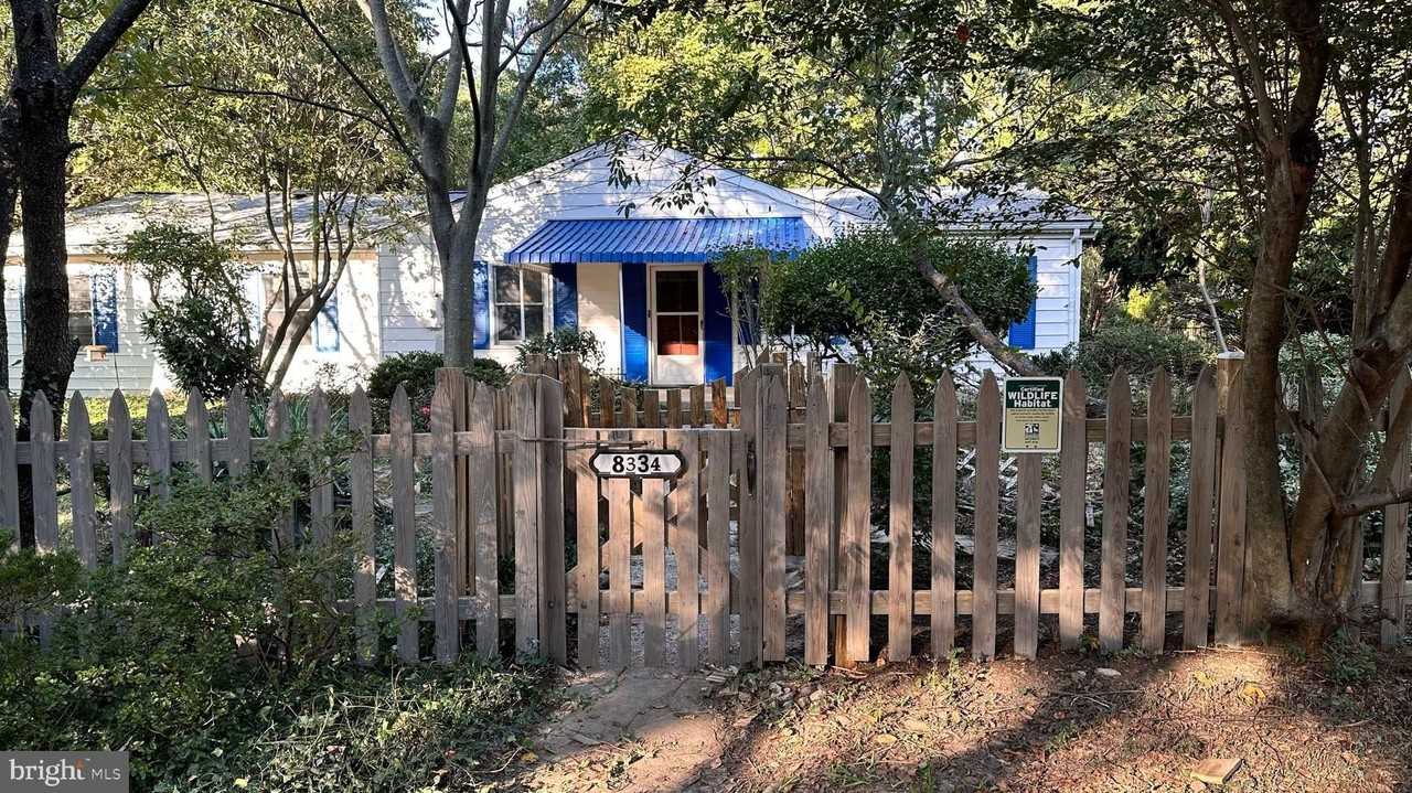 8334 Idylwood Rd - Photo 3 of 24