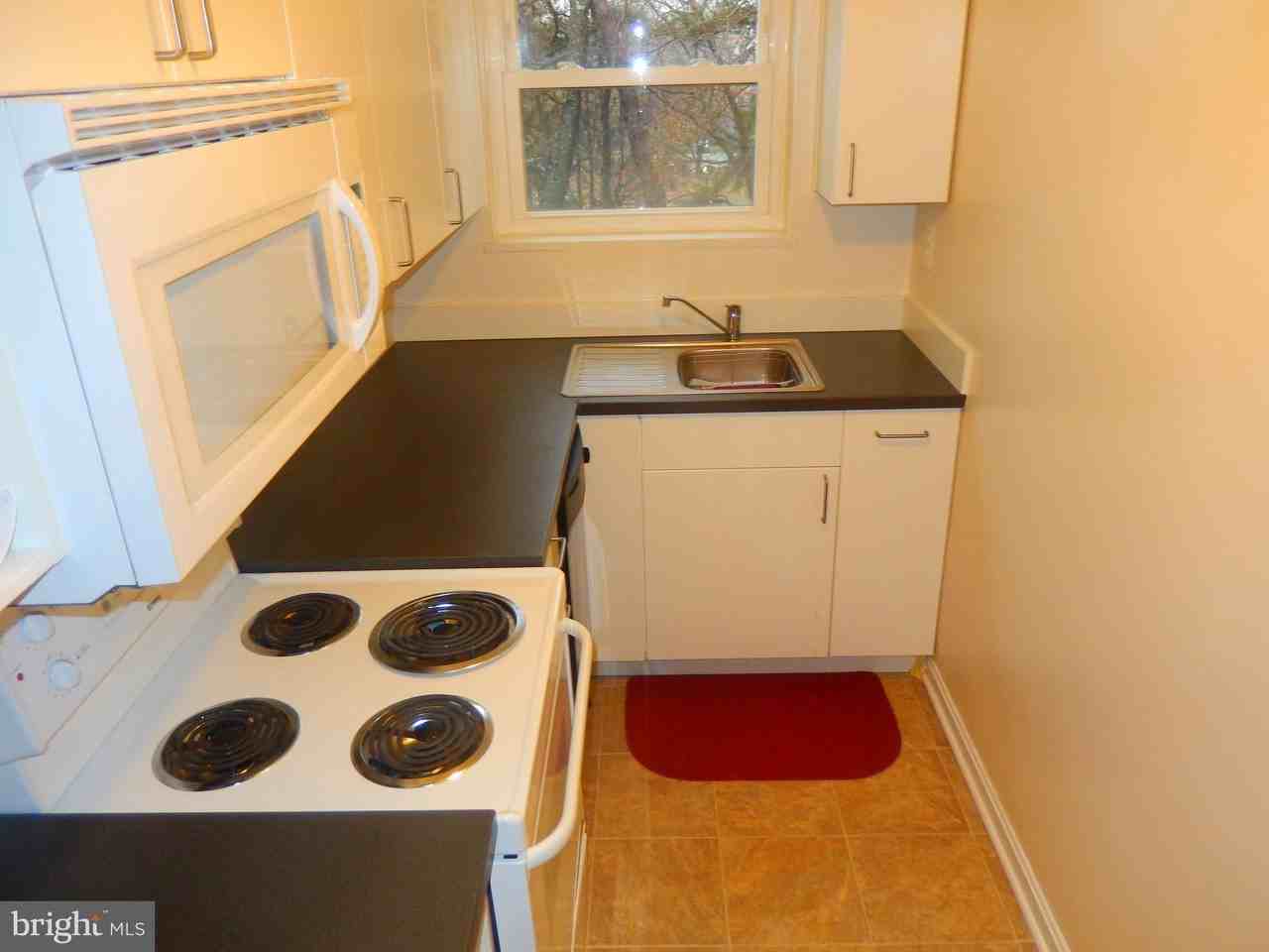 3045 Patrick Henry Dr #301 - Photo 6 of 10