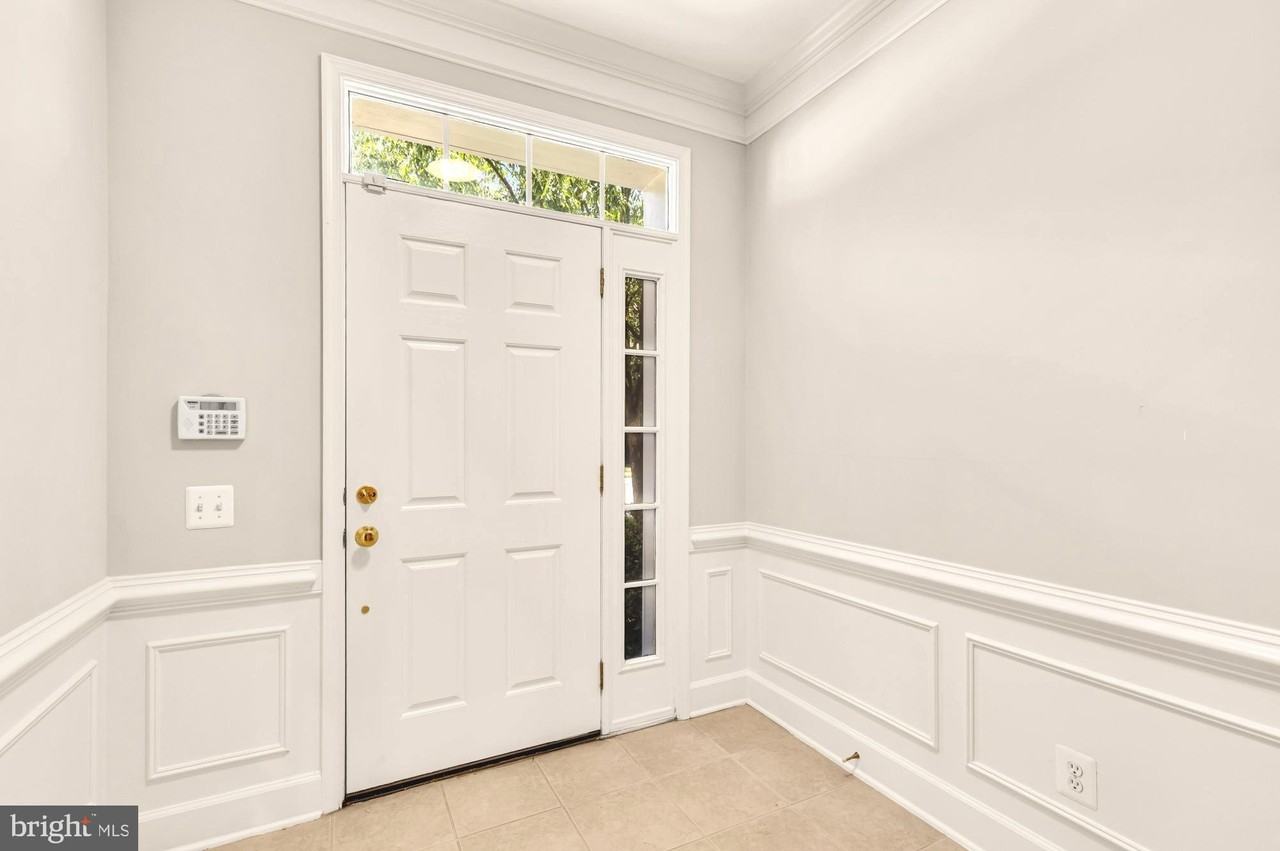 2513 Bronze Stone Pl - Photo 5 of 46