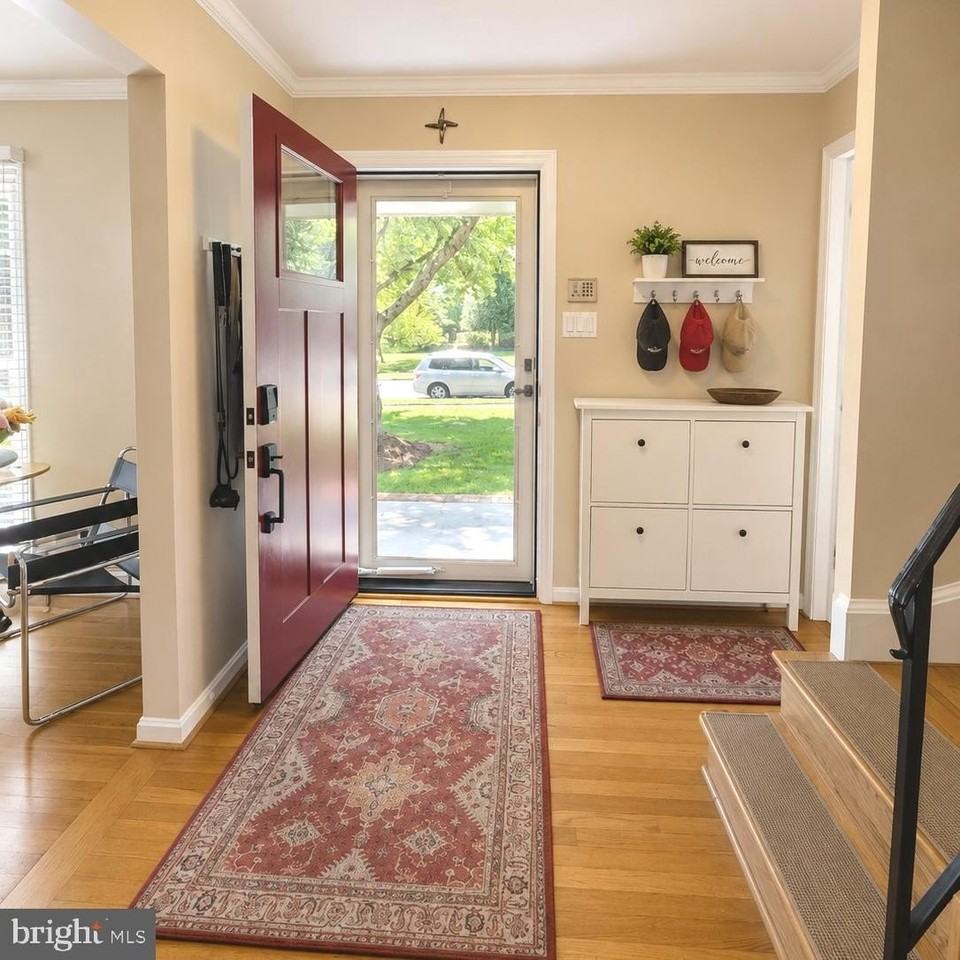 4912 Bexley Ln - Photo 4 of 31