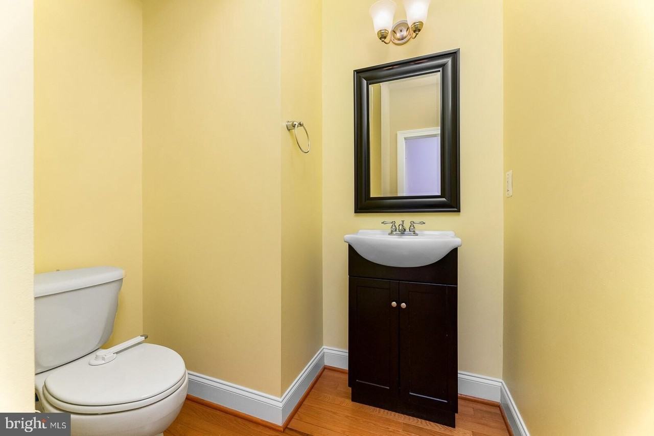 8032 Reserve Way - Photo 7 of 25