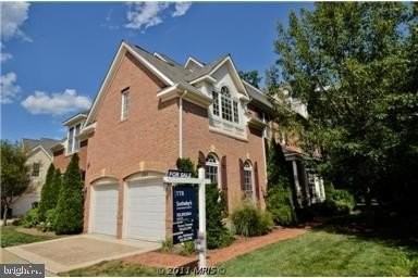 2181 Harithy Dr - Photo 2 of 20