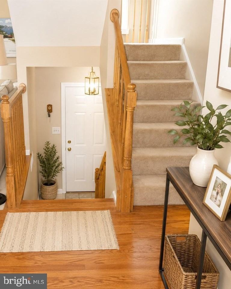 12020 Lisa Marie Ct - Photo 2 of 18