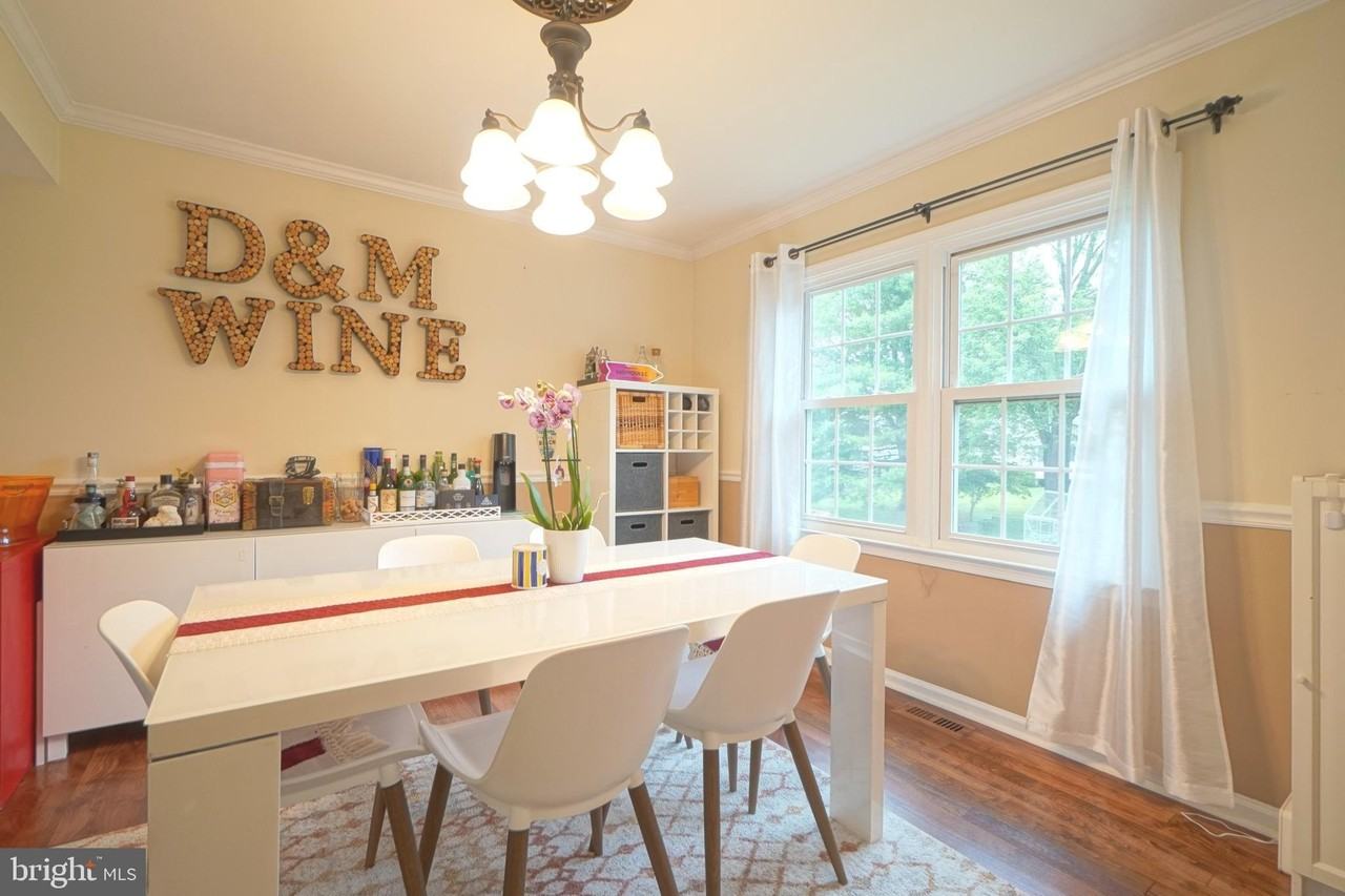 1432 Powells Tavern Pl - Photo 6 of 29