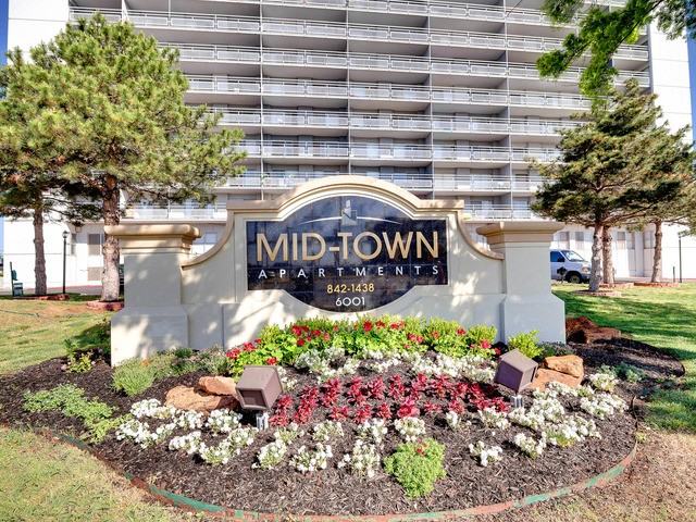 Mid-Town Apartments - Photo 2 of 8