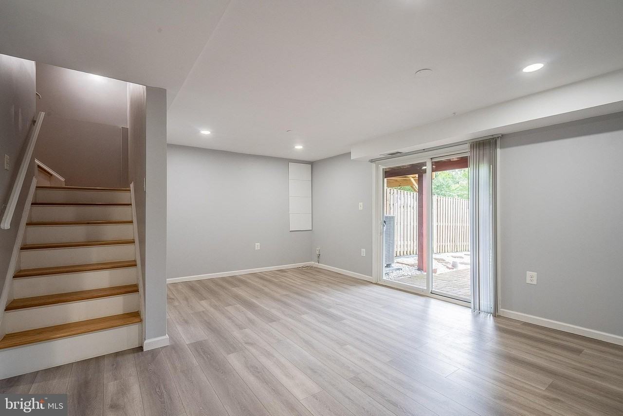 5844 Banning Pl - Photo 4 of 45