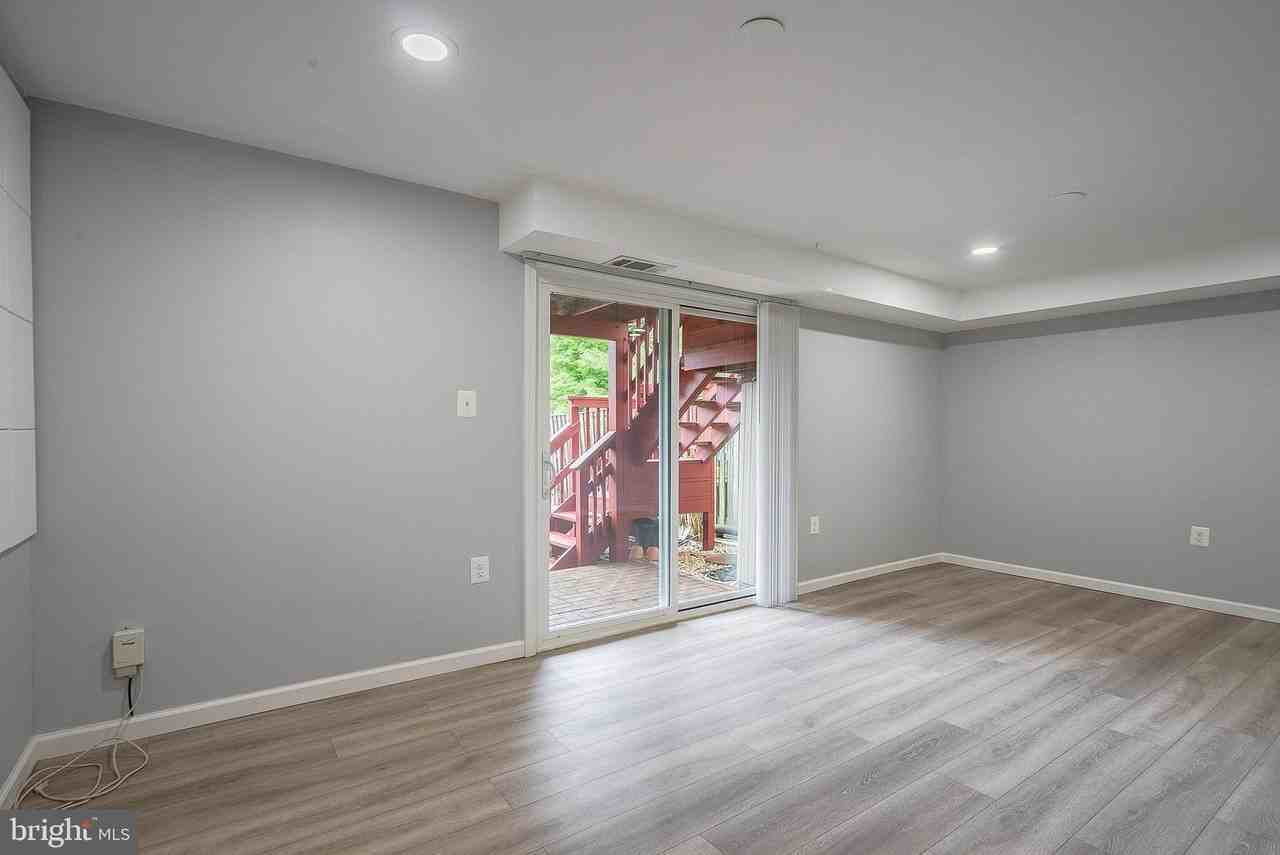 5844 Banning Pl - Photo 6 of 45