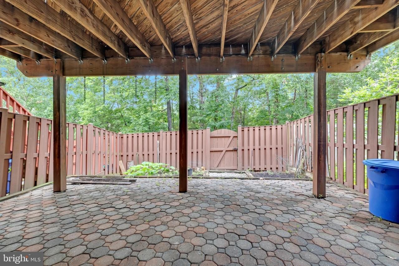 6880 Ridge Water Ct - Photo 2 of 2