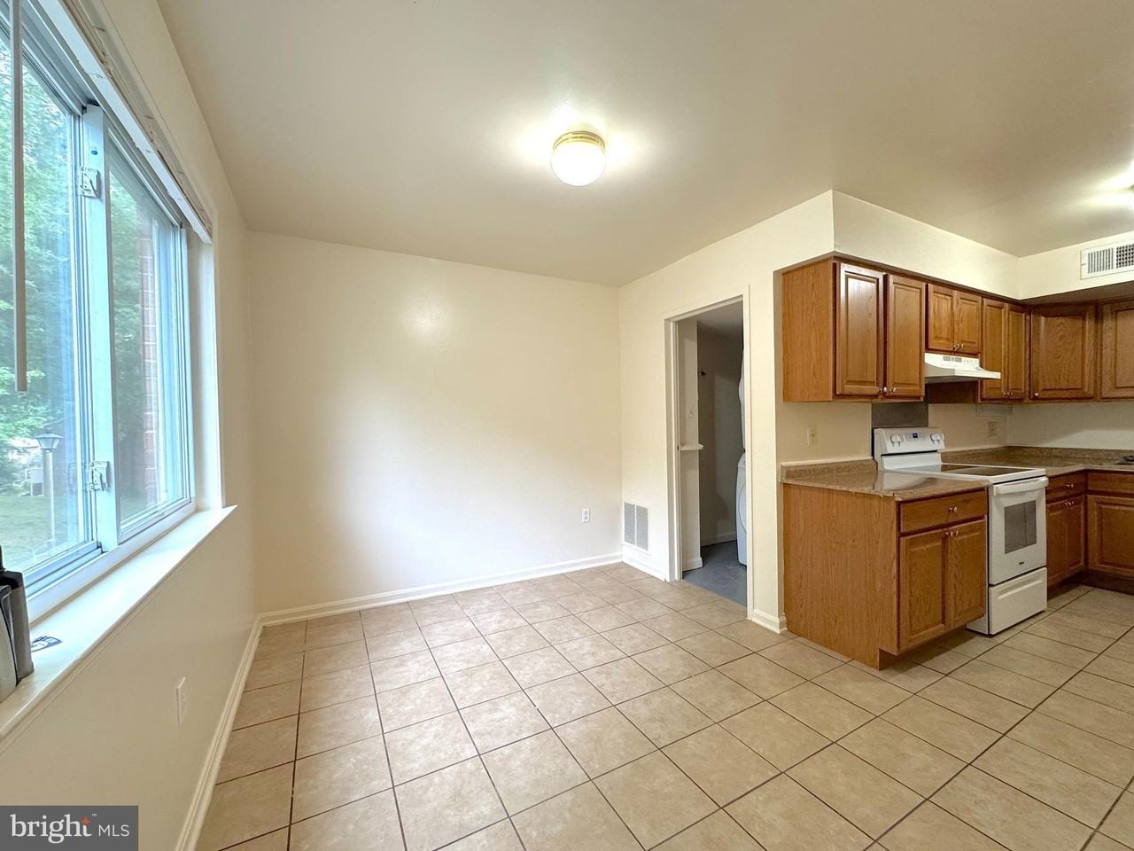 4645 Logsdon Dr - Photo 3 of 21