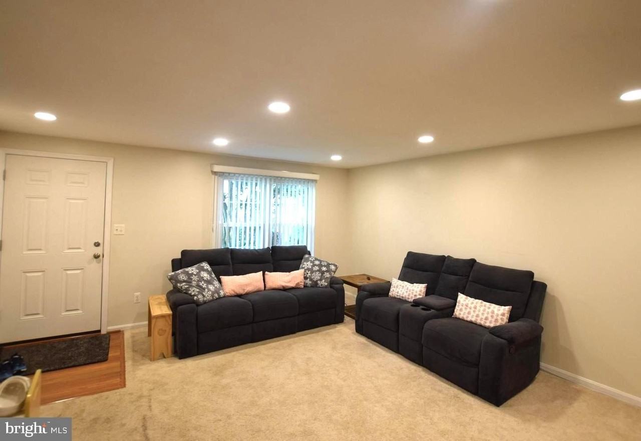 6560 Lochleigh Ct - Photo 2 of 22