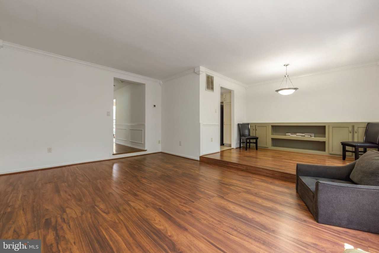 8809 Surveyors Pl - Photo 4 of 25