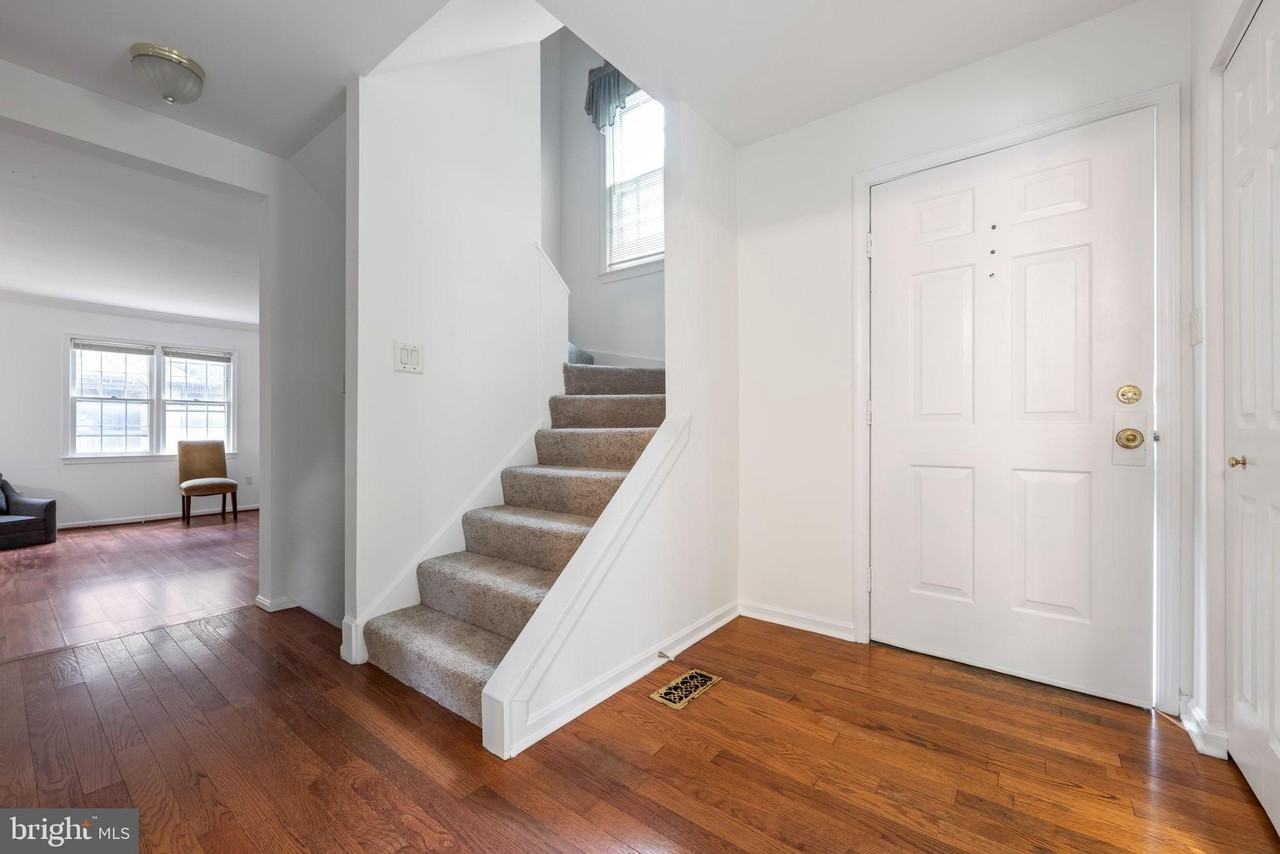 8809 Surveyors Pl - Photo 7 of 25