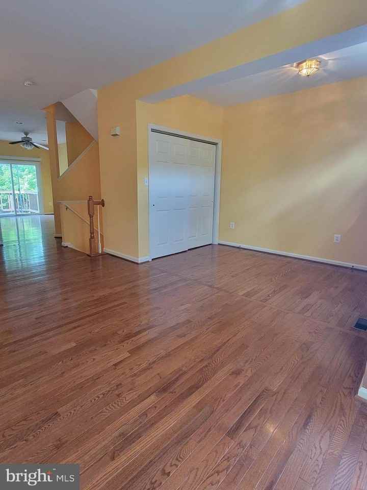 43052 Candlewick Sq - Photo 5 of 25