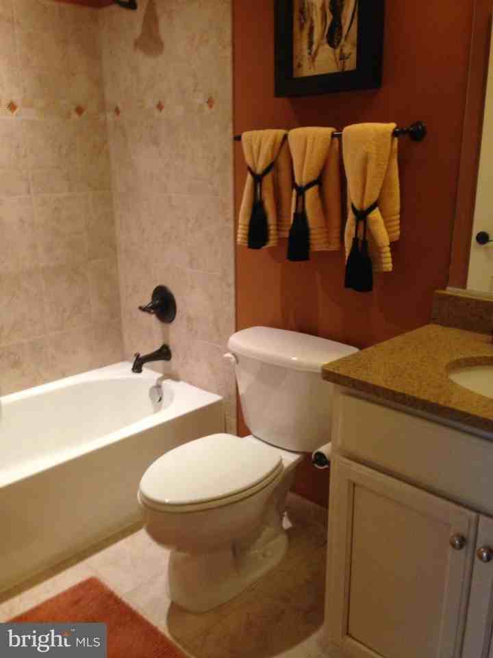 43593 Popes Creek Sq - Photo 5 of 30