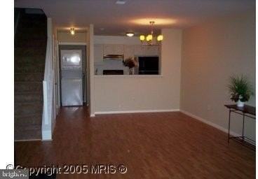 1046 Warwick Ct - Photo 2 of 2
