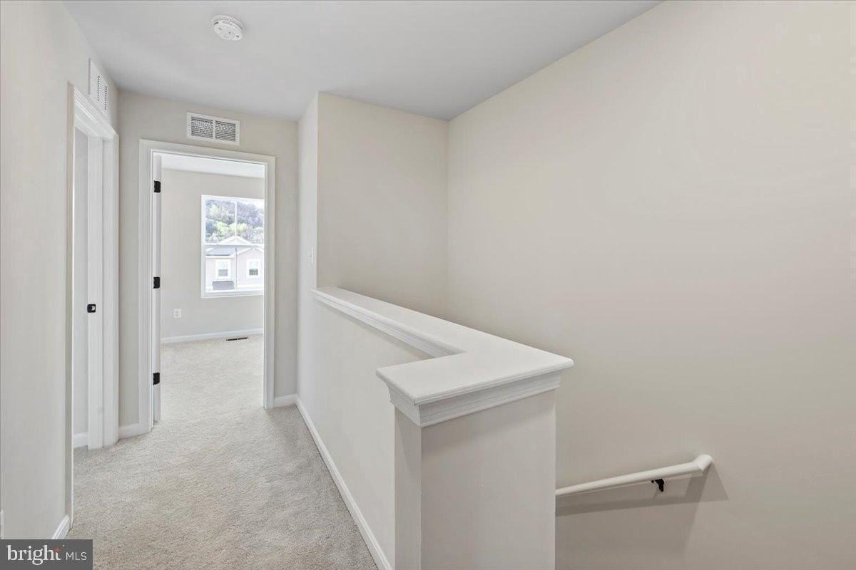 181 Perdiz Rd - Photo 7 of 25
