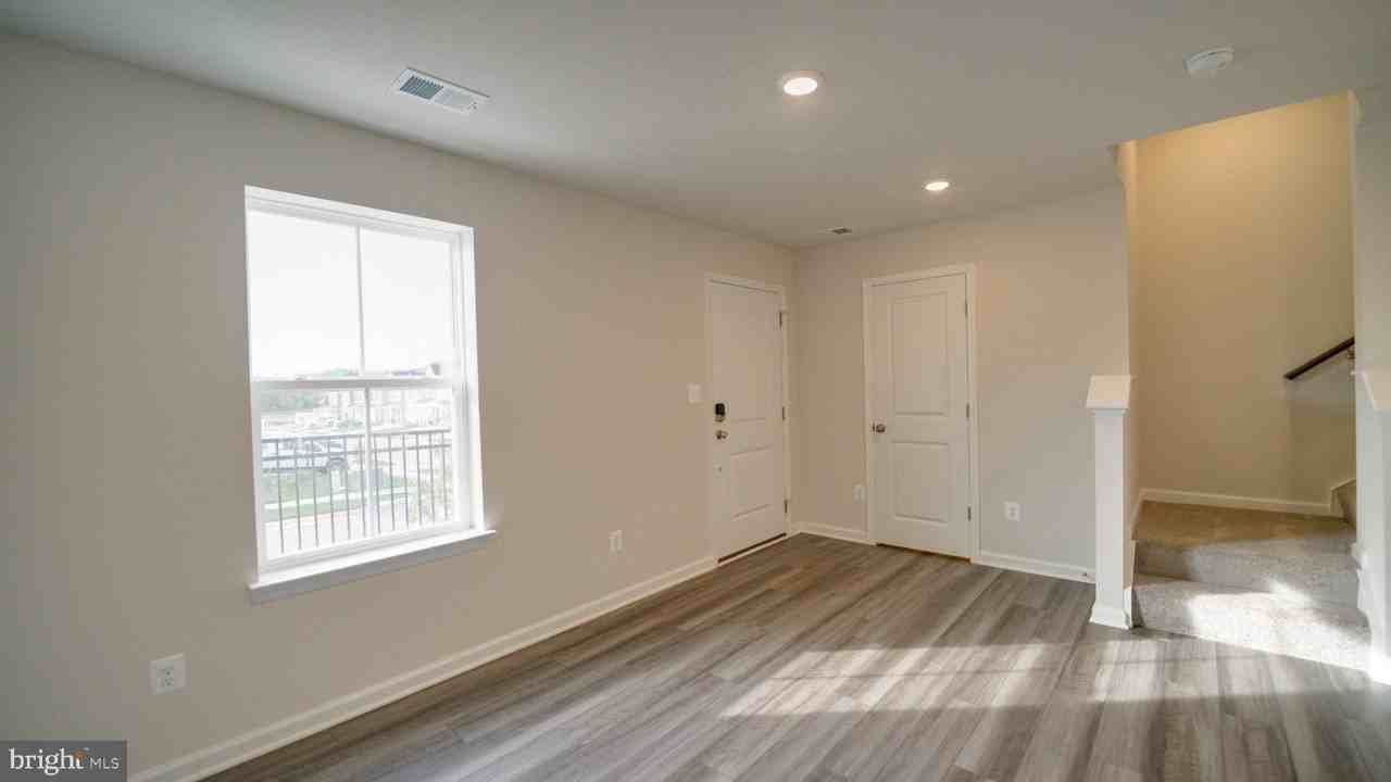 1350 Red Clover Ln - Photo 5 of 31