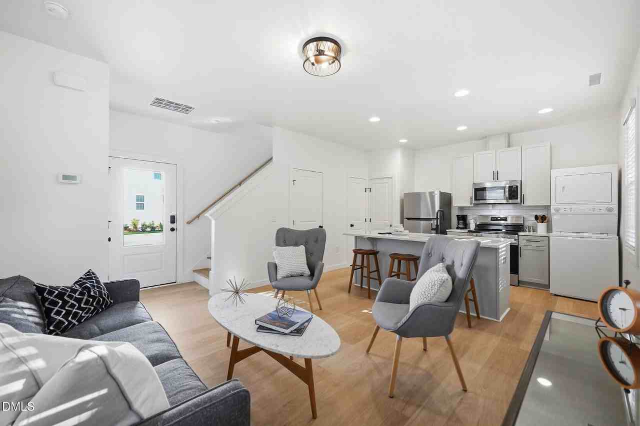 2819 Wilcox Pl #103 - Photo 3 of 24