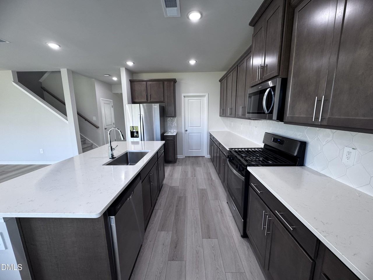 62 Thistle Patch Pl - Photo 2 of 20