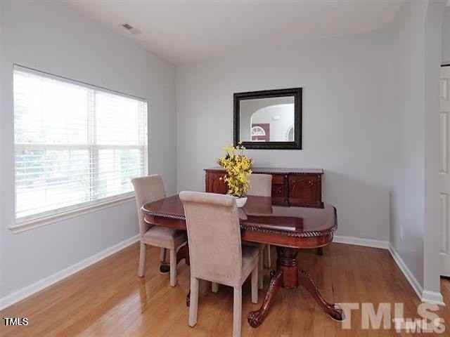613 Hanson Rd - Photo 2 of 16