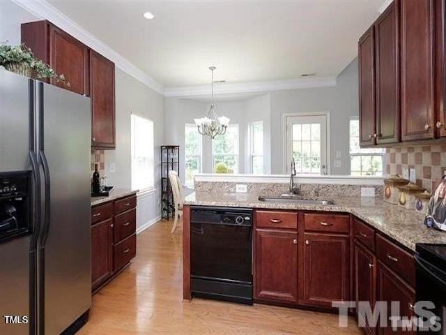 613 Hanson Rd - Photo 4 of 16