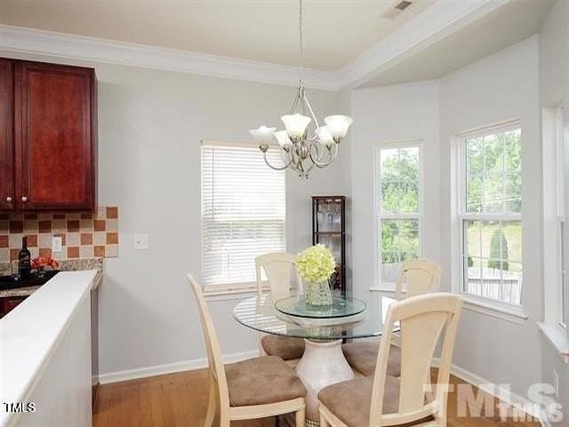 613 Hanson Rd - Photo 6 of 16