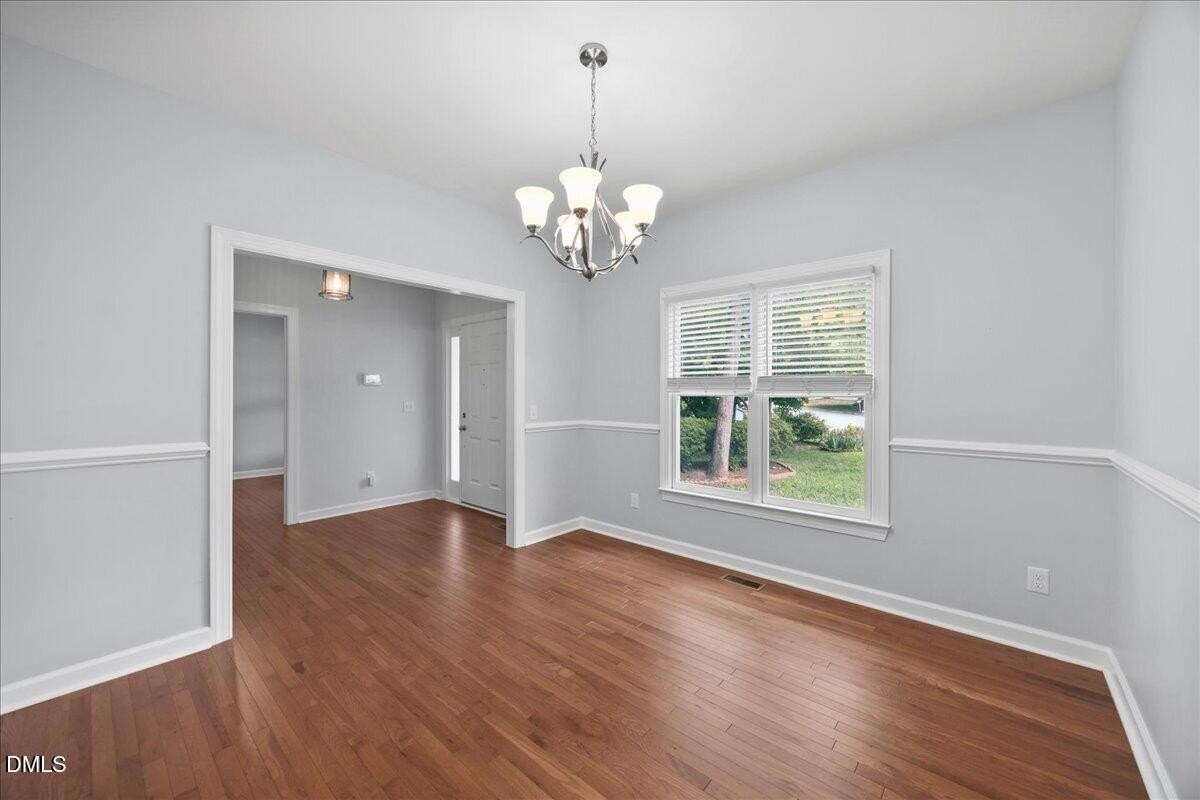 4616 Thendara Way - Photo 5 of 35