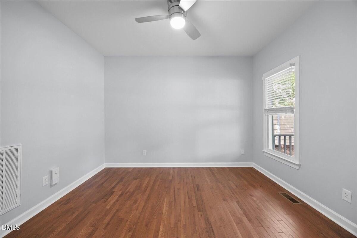 4616 Thendara Way - Photo 6 of 35