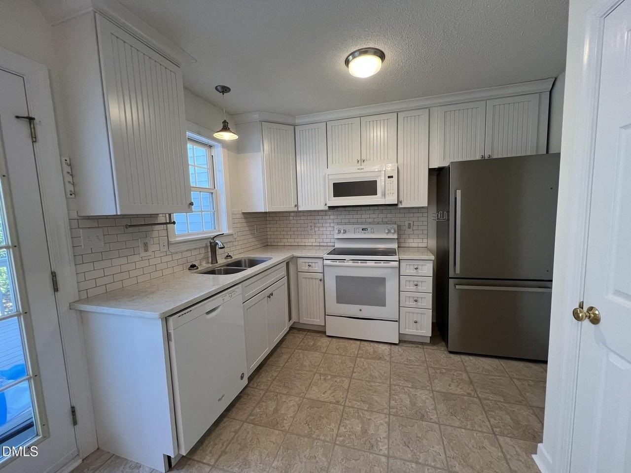 1722 Stroll Cir - Photo 2 of 14